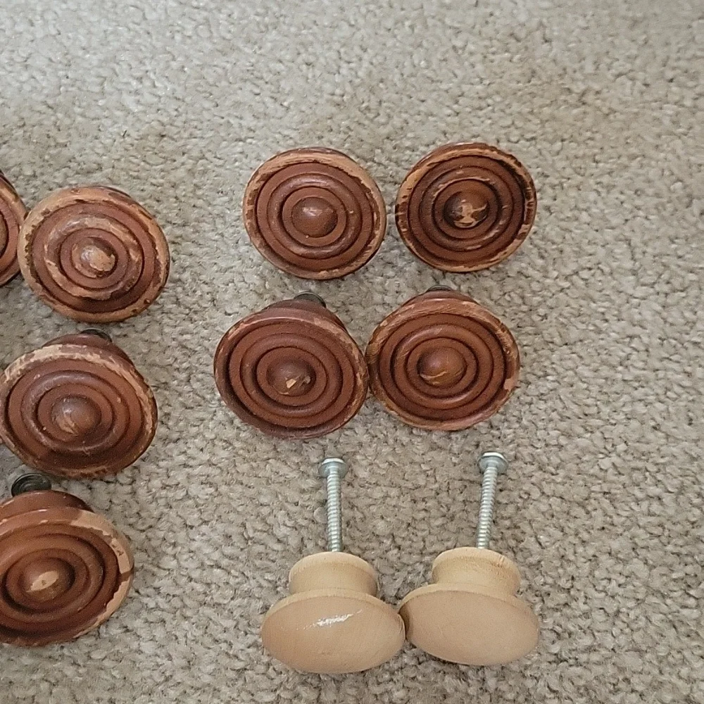 Wooden Round Drawer Knobs - Brown Set, Lot Of 22